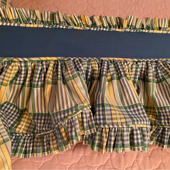 Plaid Ruffled Valance - Picture 3 of 8